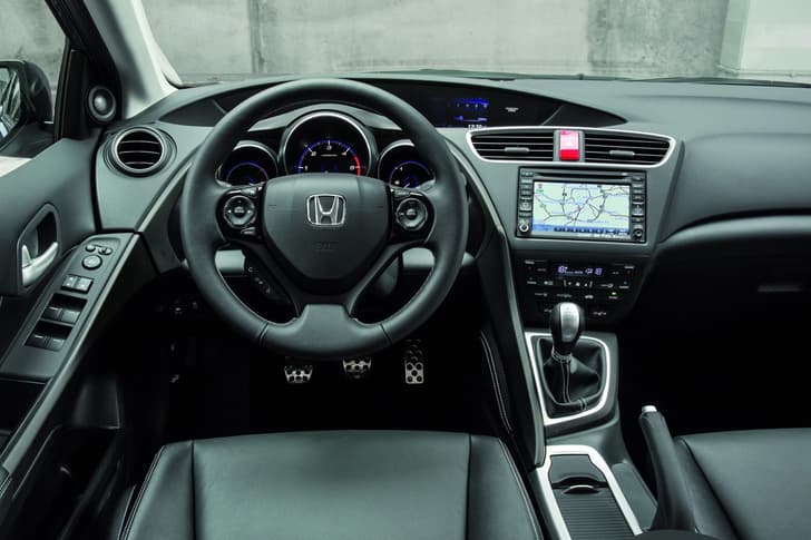 New Honda Civic Tourer photo gallery